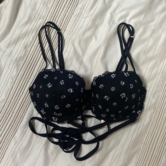 Victoria’s Secret PINK Black Floral Strappy Bra - Picture 1 of 5